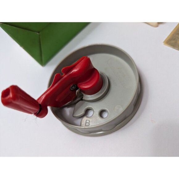 VTG Dexter's Wool Cutter 19-01065 Latch Hook Rug Work 2 1/2 inch length - Picture 3 of 10